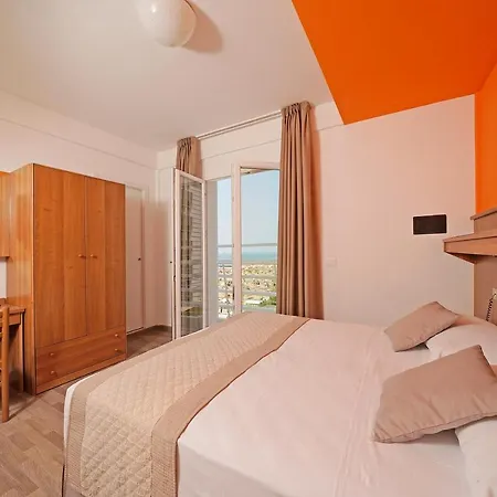 Hotel Strand A Frontemare-2